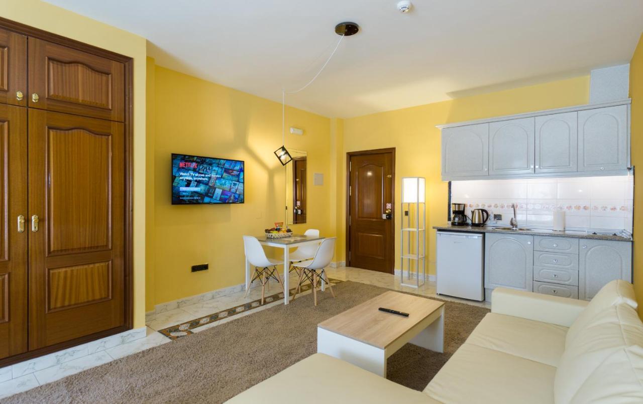 La Palmera Aparthotel Alhaurin el Grande Bilik gambar